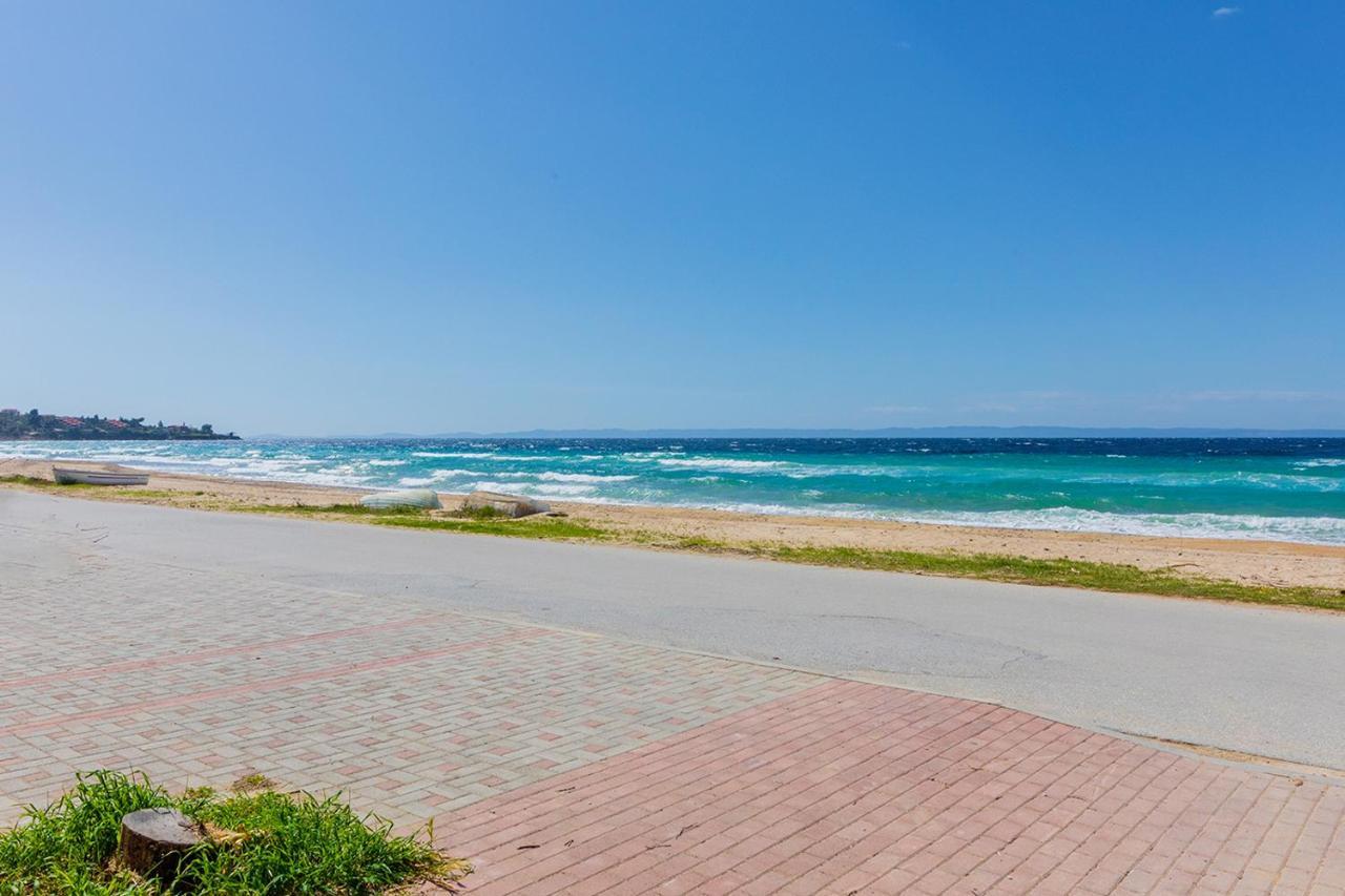 Galazia Akti Seaside Apartments Nikiti  Exterior photo