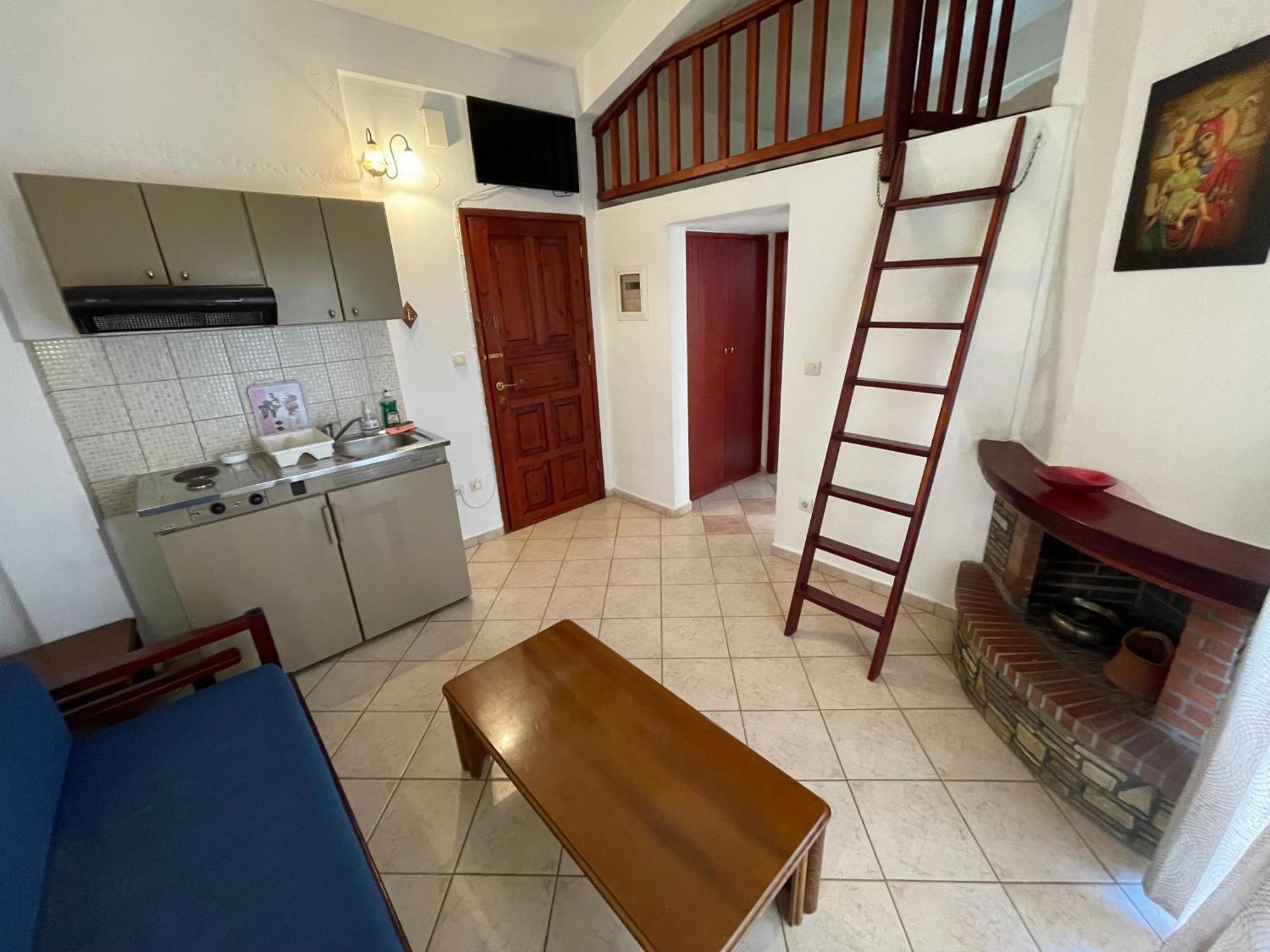 Galazia Akti Seaside Apartments Nikiti  Room photo