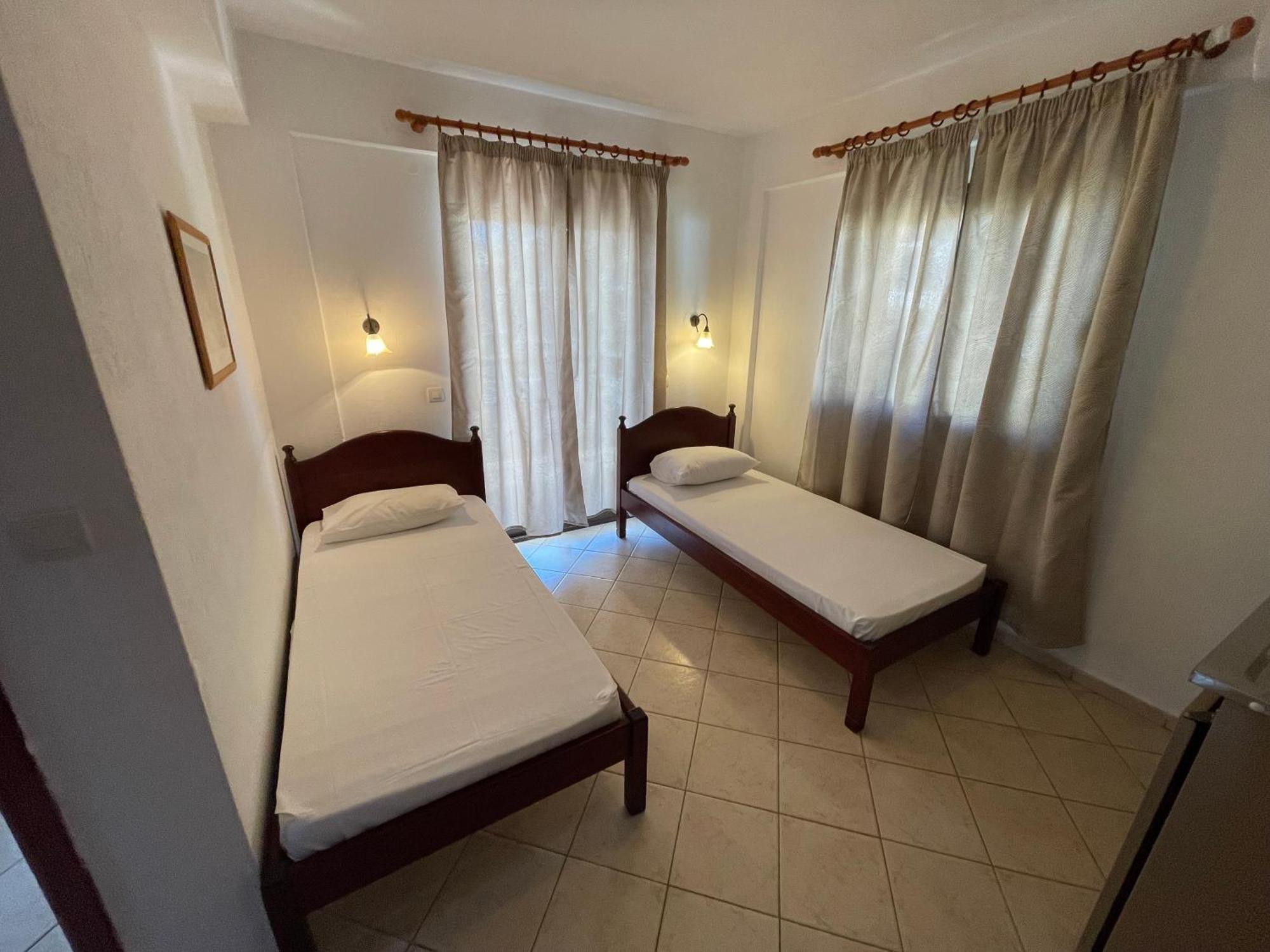 Galazia Akti Seaside Apartments Nikiti  Room photo